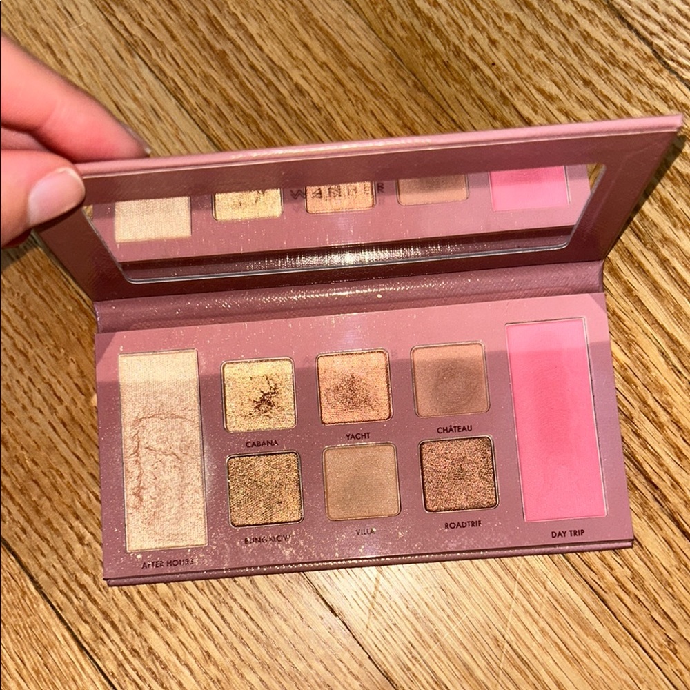Wander Getaway Eyeshadow Palette
